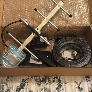 Signal Booster Kit with Antenna and Cable